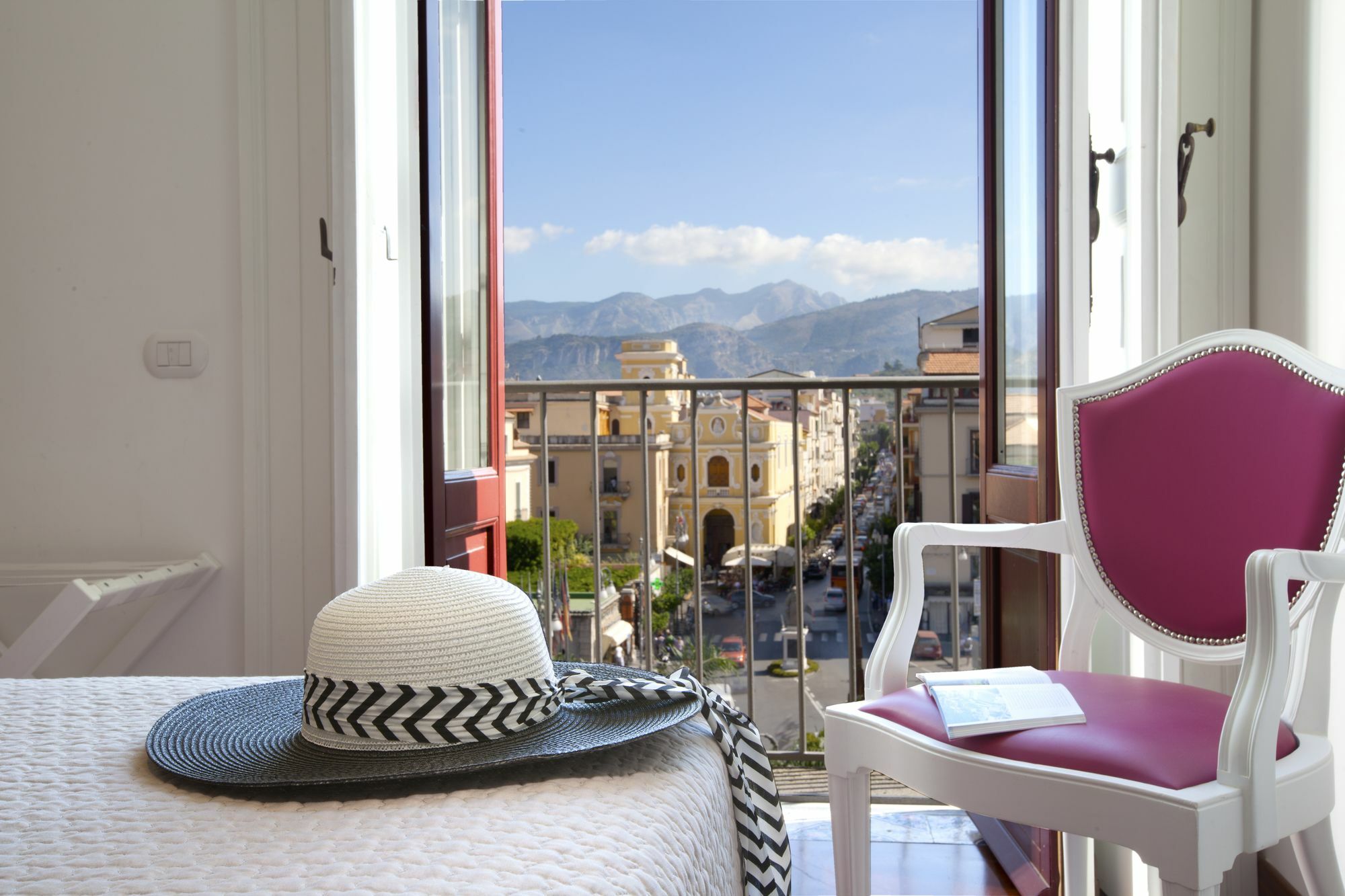 La Casa Dell'Orologio - Main Square Hotel Sorrento Bagian luar foto